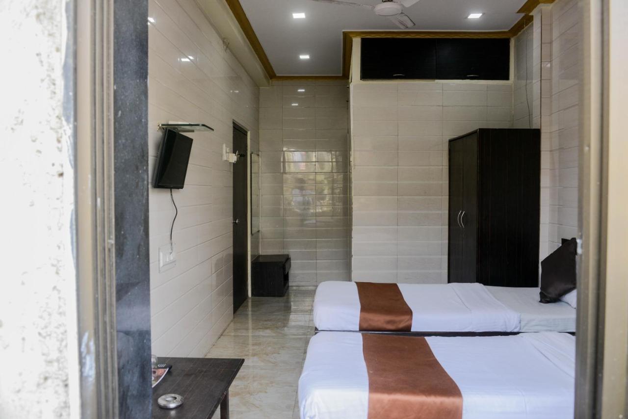 Hotel National Bombay Eksteriør billede