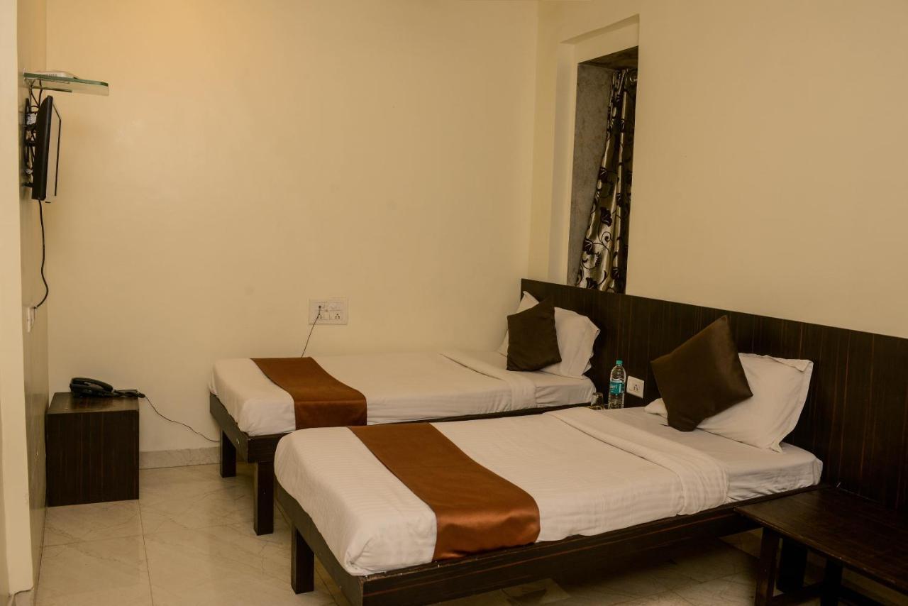 Hotel National Bombay Eksteriør billede