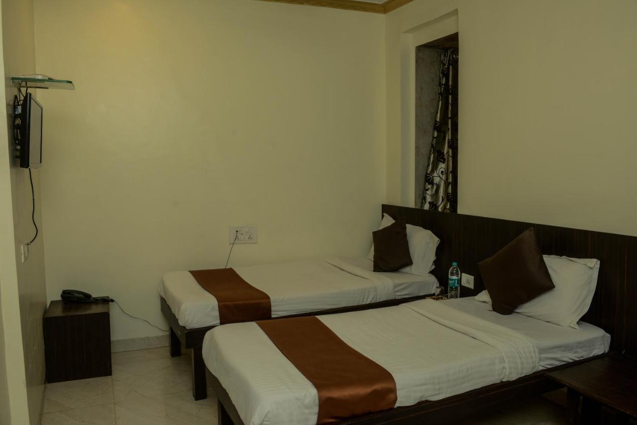 Hotel National Bombay Eksteriør billede