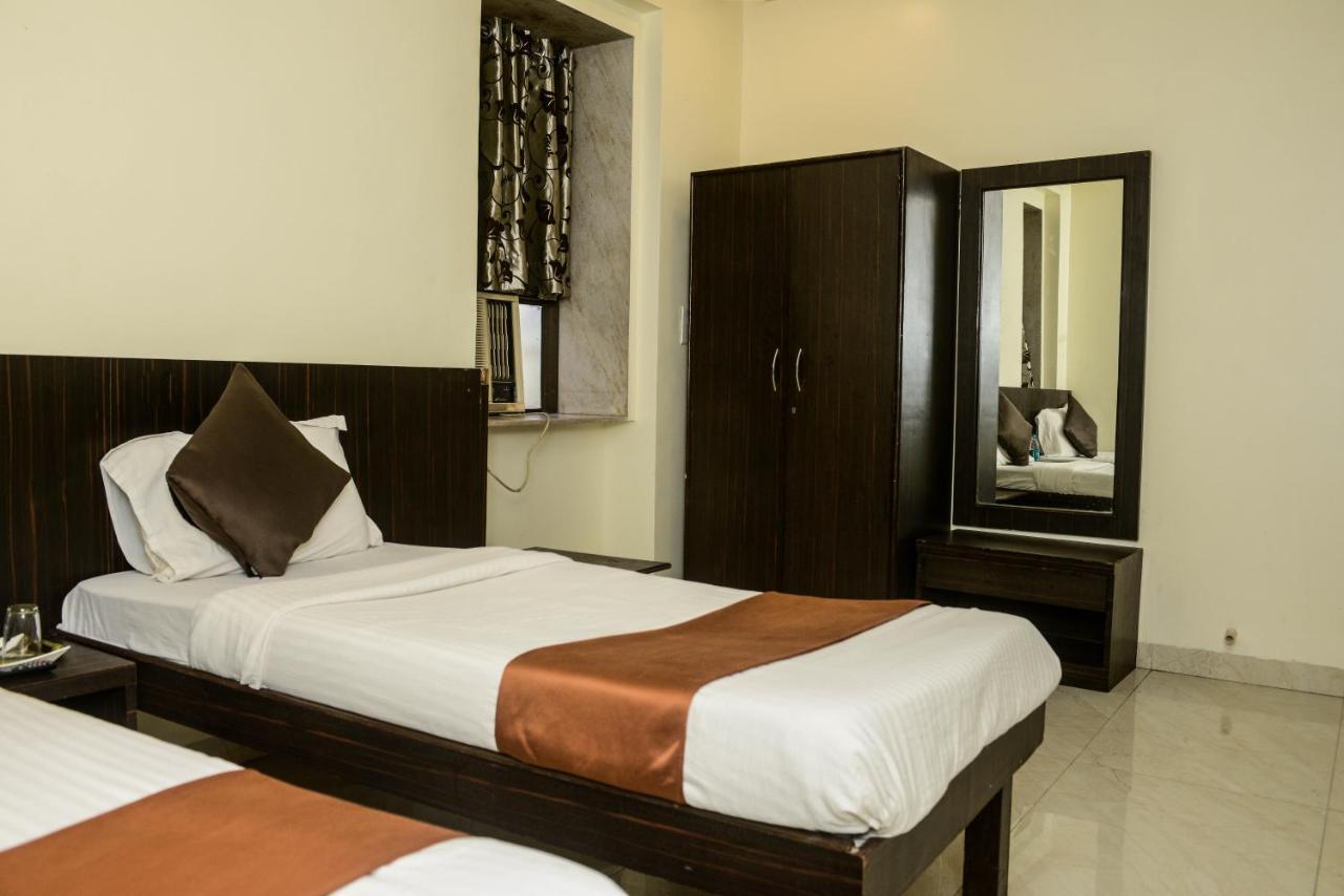 Hotel National Bombay Eksteriør billede