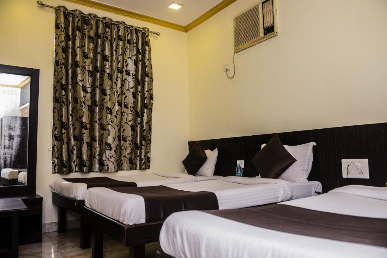 Hotel National Bombay Eksteriør billede