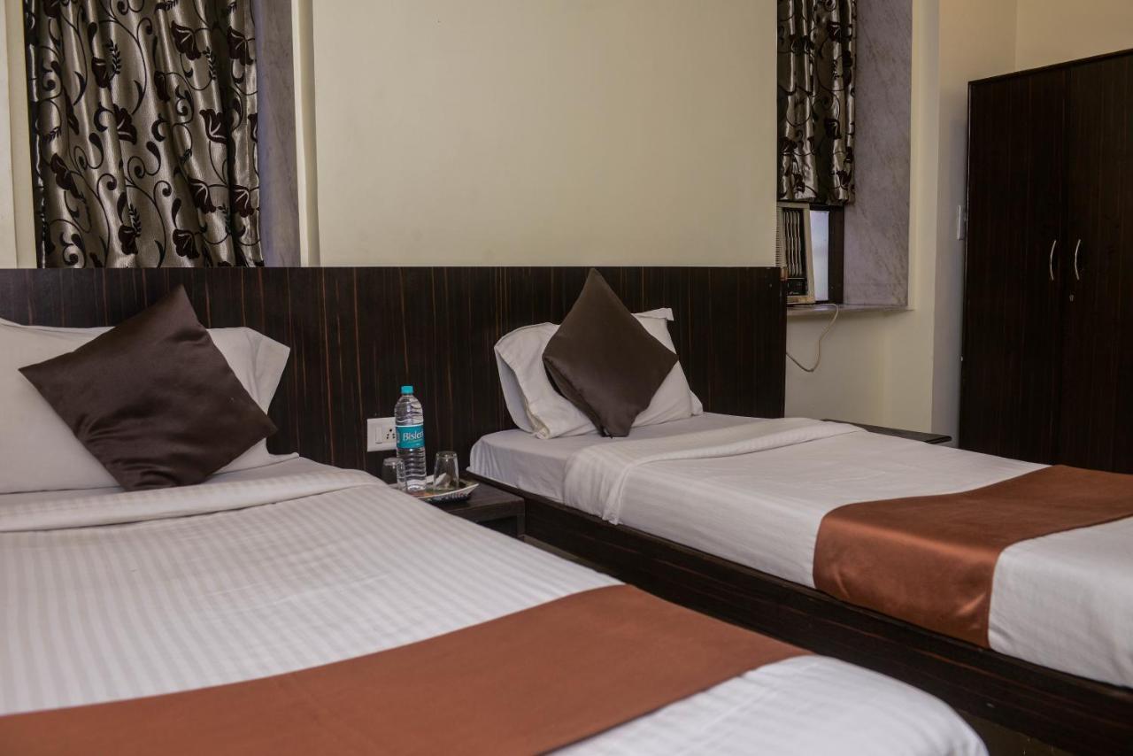 Hotel National Bombay Eksteriør billede