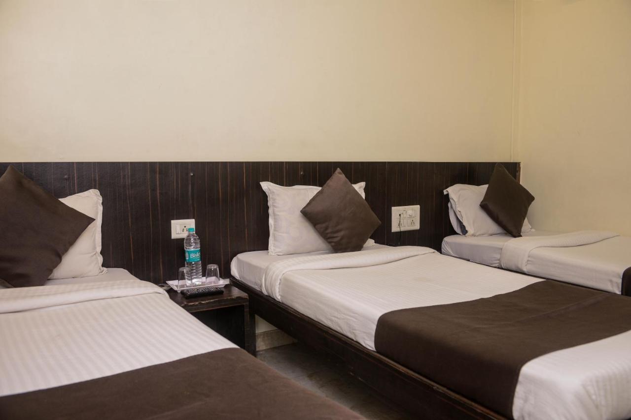Hotel National Bombay Eksteriør billede